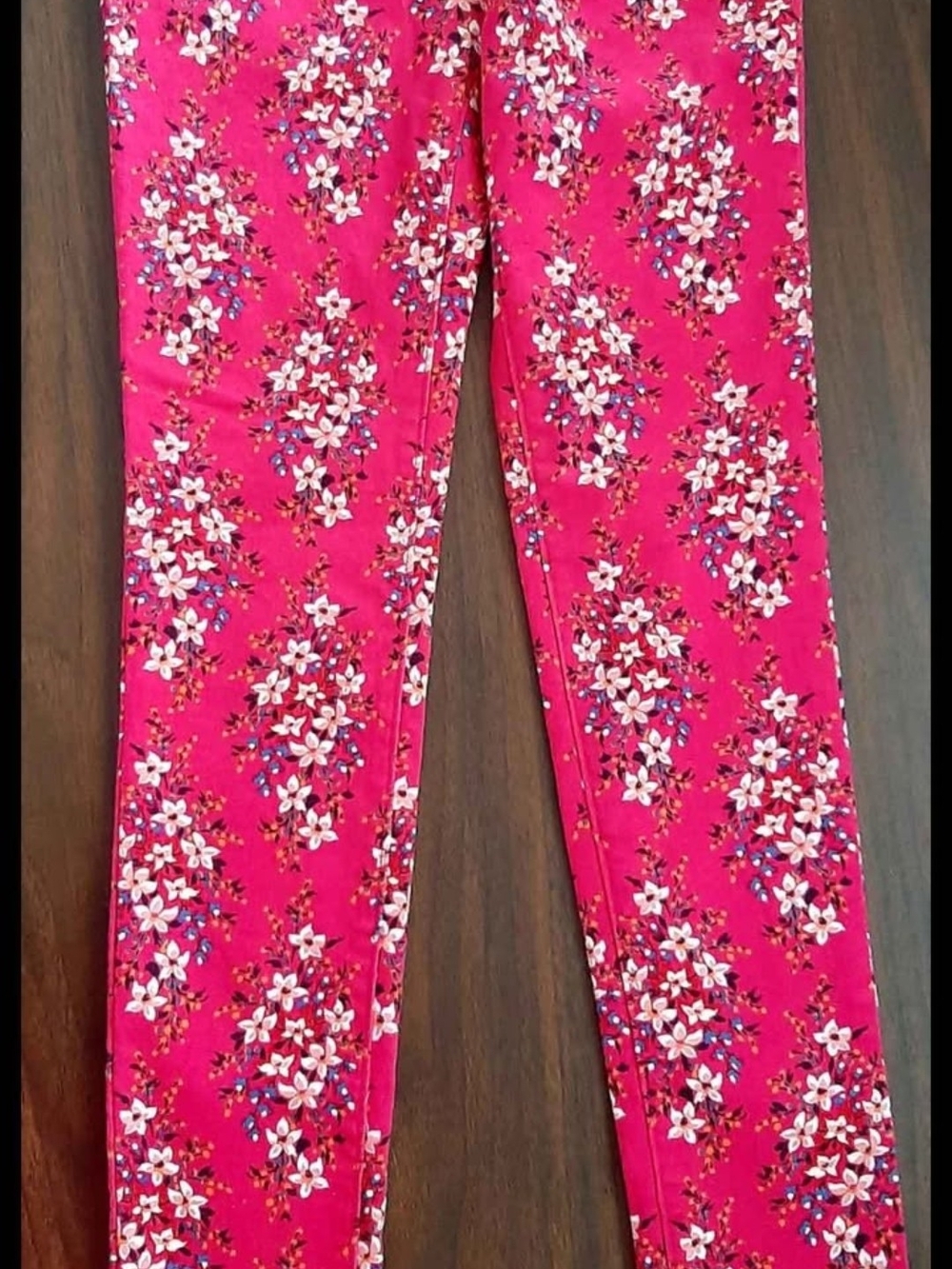 Old Navy Bright Pink Floral Girls Pants/ Leggings.